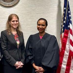 高等法院首席法官Anita Josey-Herring和副法官Charles J. Willoughby Jr. and Magistrate Judge Risa Berkower